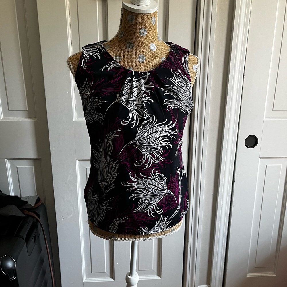 Banana Republic Black and White Fitted Sleeveless Tank Top